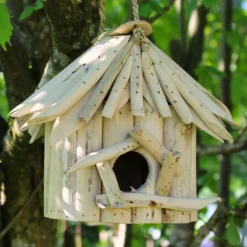 ARTXLIGHT - Nichoir carré en bois d'albésia à suspendre 19 x 19 x 20 cm