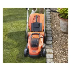 BLACK+DECKER - Black + decker tondeuse 33 cm sans fil lithium 18v - 2,5ah - 2 batteries - 1 chargeur - bcmw3318l2-qw