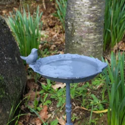 CHEMIN DE CAMPAGNE - Bain d’oiseaux en fonte gris 25 x 18.5 x 39.5 cm