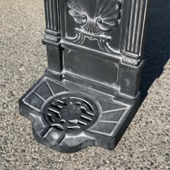 CHEMIN DE CAMPAGNE - Fontaine de jardin extérieur en fonte aluminium noire 42 x 32 x 84 cm