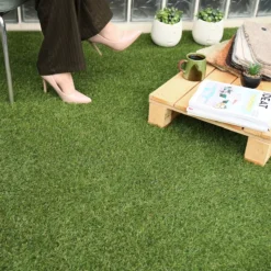 DÉCOWEB - Gazon synthétique fireguard classé feu - 25mm - rouleau de 2m x 12m