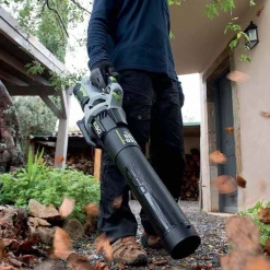 EGO POWER+ - Pack pour souffler les feuilles egopower lb5301e batterie 56v chargeur inclus volume d air 900m3