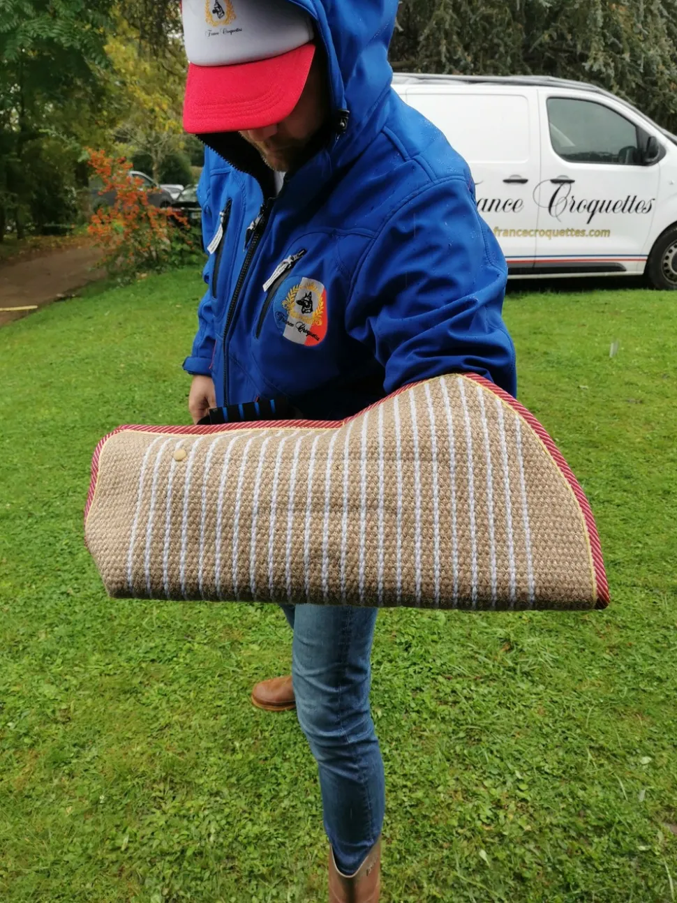 FRANCE CROQUETTES - Manchette de débourrage rouge francecroquettes