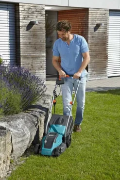 GARDENA - Tondeuse électrique powermax 1100/32 - coupe 32 cm - bac 30 l. - jusqu'à 300 m²