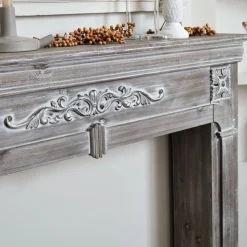 Manteau de cheminée - romance - décor bois gris cérusé