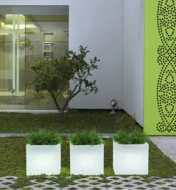 NEWGARDEN - Pot de fleurs narciso 40 avec lumière 40x40x36cm