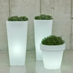 NEWGARDEN - Pot lumineux melisa 40 solaire+batterie rechargeable led rgb avec télécommande 40x40x90cm