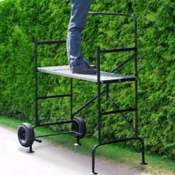 PROBACHE - Echafaudage mobile sur roues l.140xl.78xh.135 cm avec 2 plateformes