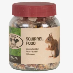 Pâte de cacahuètes et fruits pour écureuils