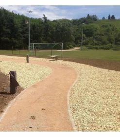 RACINE - Paillage biodégradable plaquettes forestières bois 48 sacs de 50l pour 48m2