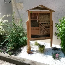 SAUVEGARDE58 - Hôtel à insectes géant